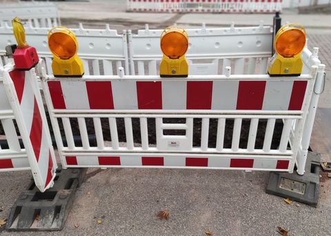Vollsperrung der B 294 wegen Fahrbahndeckensanierung 
