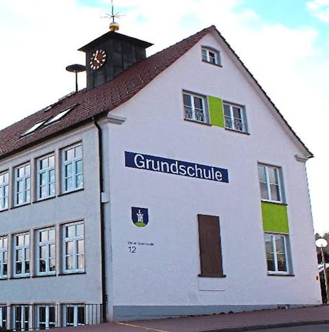 Grundschulgebäude für die Klassen 1-3