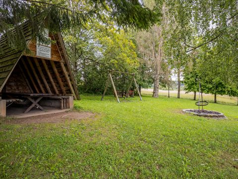 Spielplatz "Einfirst" - Wälde