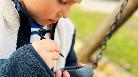 Volle Konzentration beim Geocaching